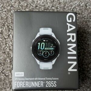 Garmin Forerunner 265S Smartwatch in White